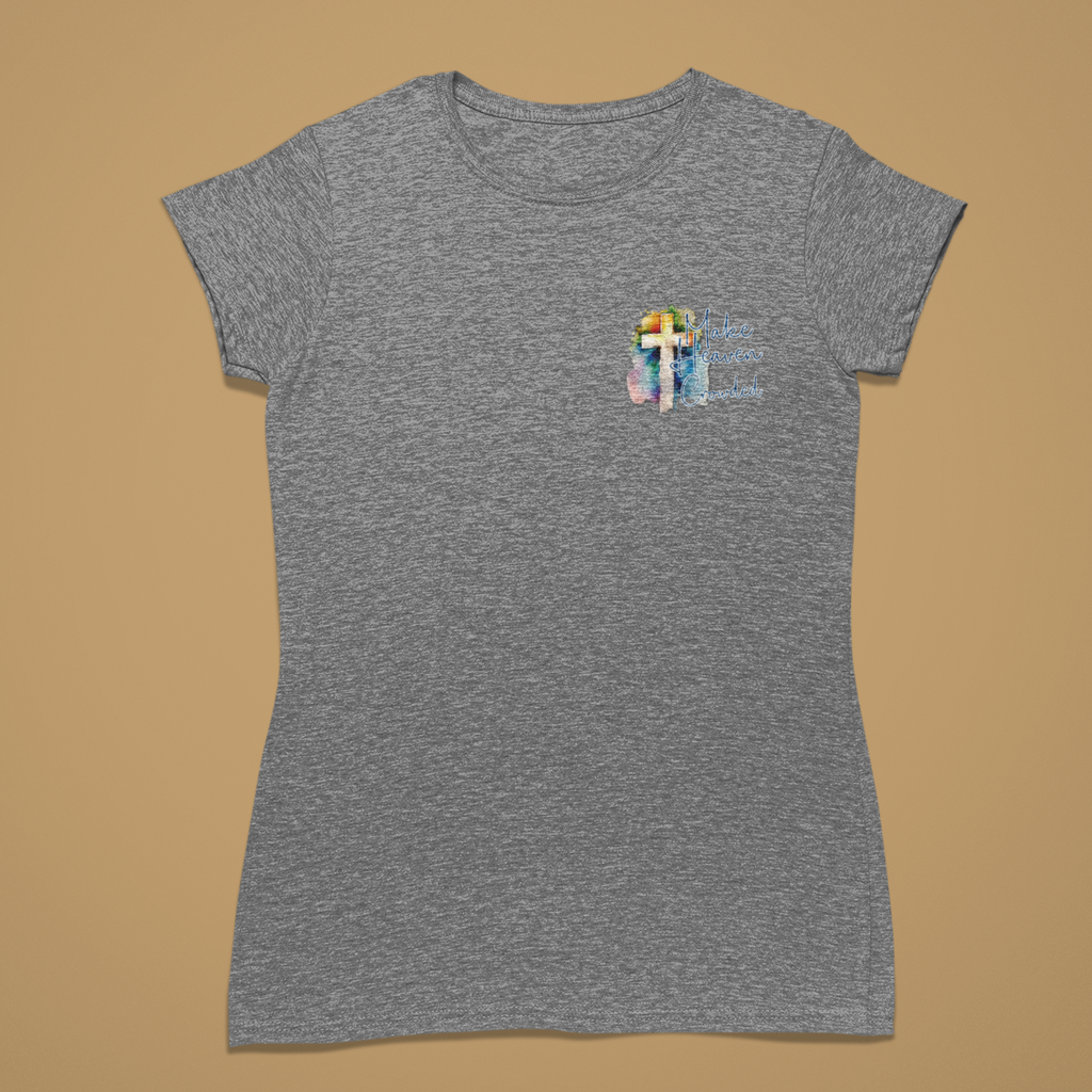 Gray t-shirt with a small logo on a brown background